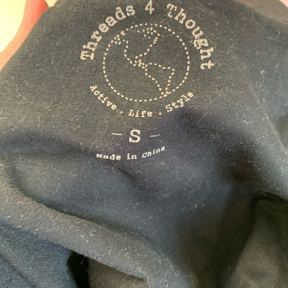 Threads 4 thought active life styles workout tank top wide small recycled poly - Picture 4 of 5